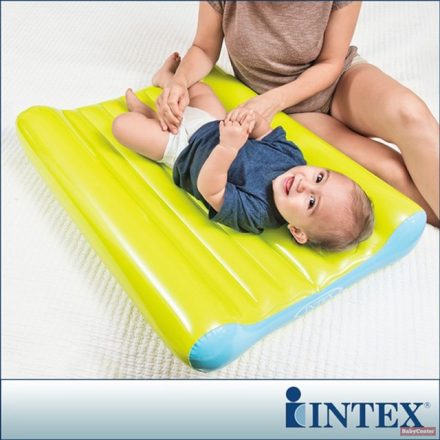 Intex felfújható pelenkázólap pumpával /79x58x13cm/