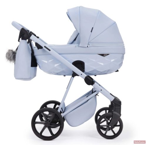 Adamex Quantum Star Premium babakocsi 4in1 szettben (Römer Safe PRO dönthető hordozóval és forgatható bázistalppal) - Sky Leather