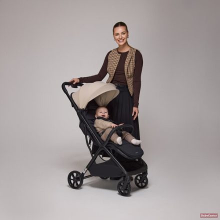 Adamex ZOOM sport babakocsi 22kg-ig,automata összecsukás - black