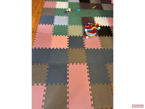 Baby Dan Puzzle habszivacs játszószőnyeg 90x90 cm (9db) GREEN