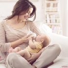 Chicco NaturalFeeling ferde etetőcumi 2hó+ közepes folyású 1db 