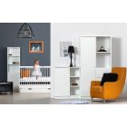 Faktum Mia Fehér falipolc